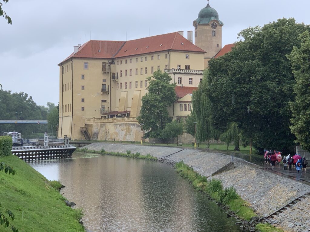 The castle of Podebrady hosted 40 years ago a branch of my faculty for the first two semesters. The professors there had only one goal: to make sure that not too many 3rd semester students flood the main university in Prague.  Luckily, they failed in my case