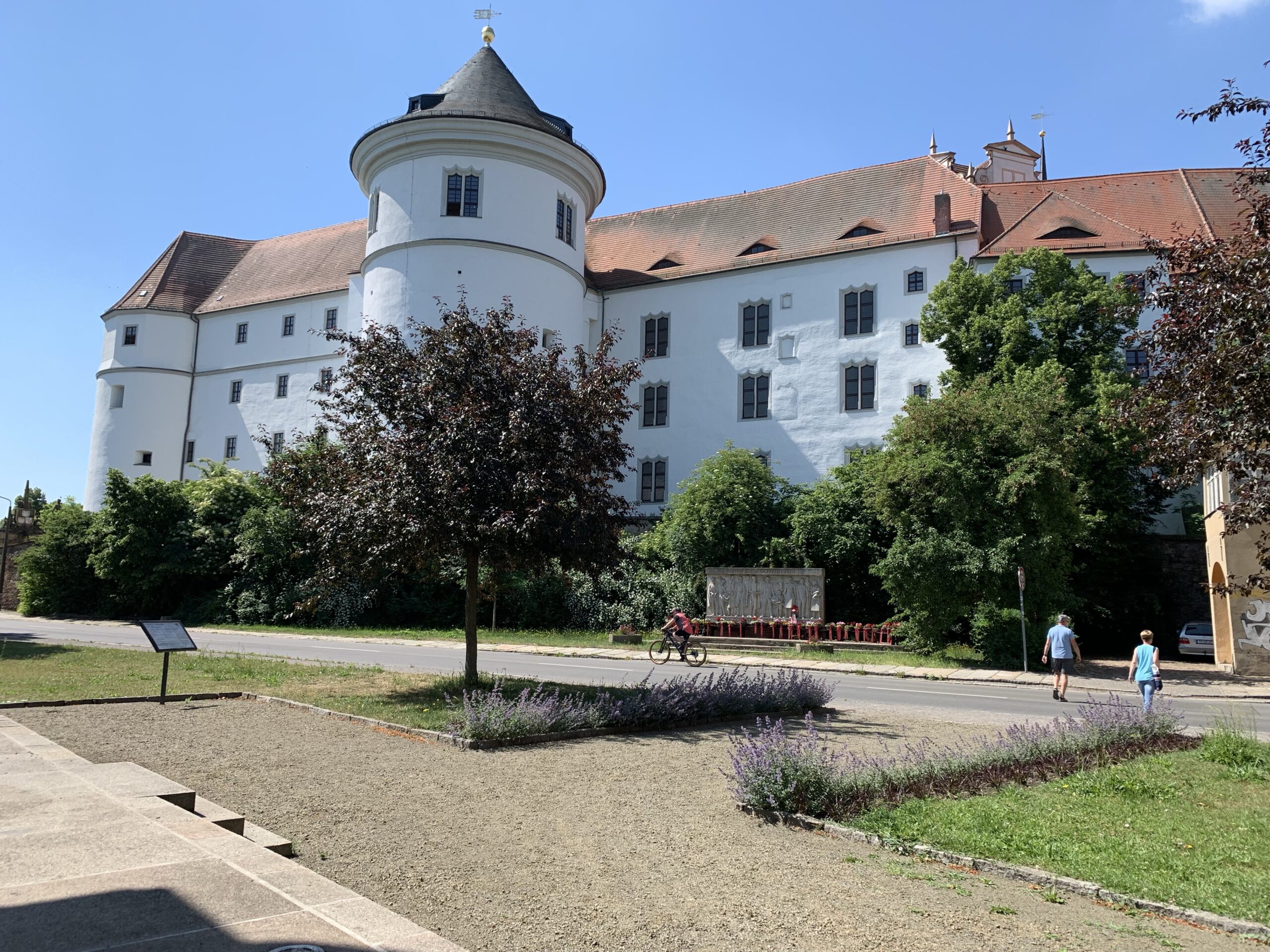 The castle of Torgau which Luther visited many times to sharpen up his ideas. As to Luther’s own words: “Wittenberg is the mother, Torgau the wet nurse of the reformation”