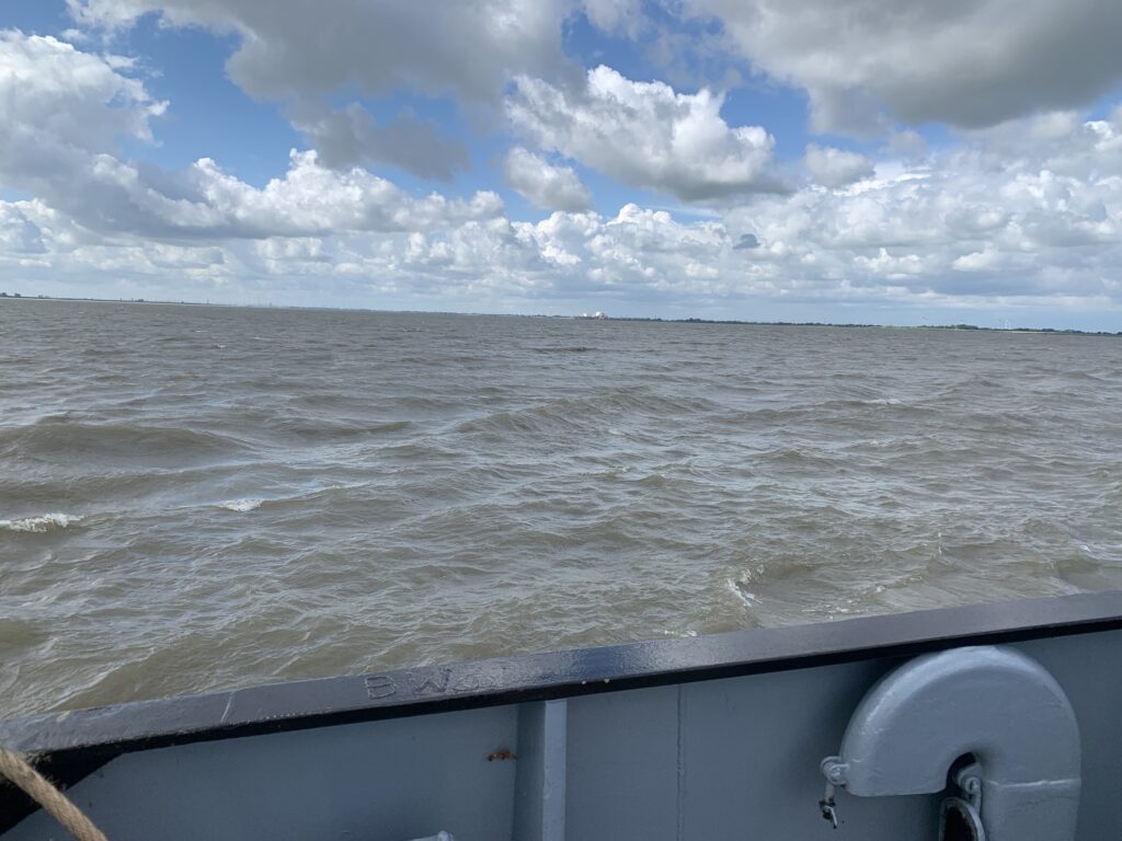 A view from a ferry boat. Is it still the Elbe or the Sea already? Still the Elbe…